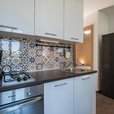 2 Bedroom Gorgeous In Porozina
